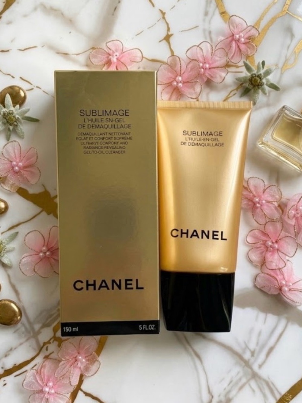 CHANEL Sublimage Gel-to-Oil Cleanser luxury gel to an oil makeup remover AMAZING